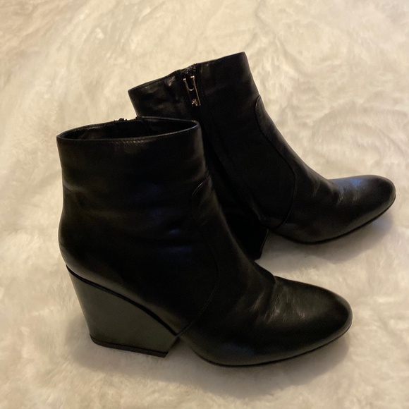 Robert Clergerie Black Toots Leather Wedge Ankle Boots 37 - Picture 12 of 16